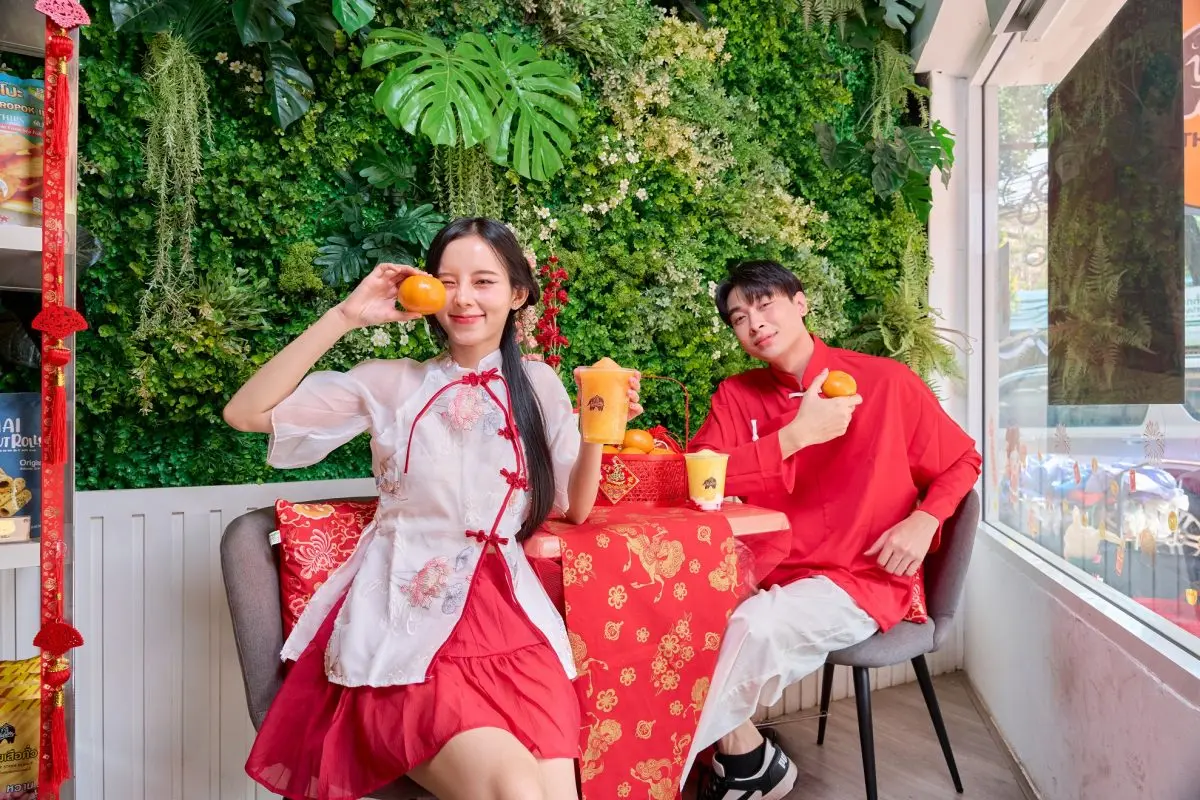 กาแฟพันธุ์ไทย ชูกลยุทธ์ Cultural Marketing ปล่อยแคมเปญ “ปีม้าห้าเฮง” ต้อนรับตรุษจีน เสริมสิริมงคลครบทุกมิติ ตั้งแต่เมนูพิเศษ “ส้มมงคลพันธุ์ไทย” ด้วยแนวคิดการผสานรสชาติ ไลฟ์สไตล์ และความเชื่อของคนไทย...